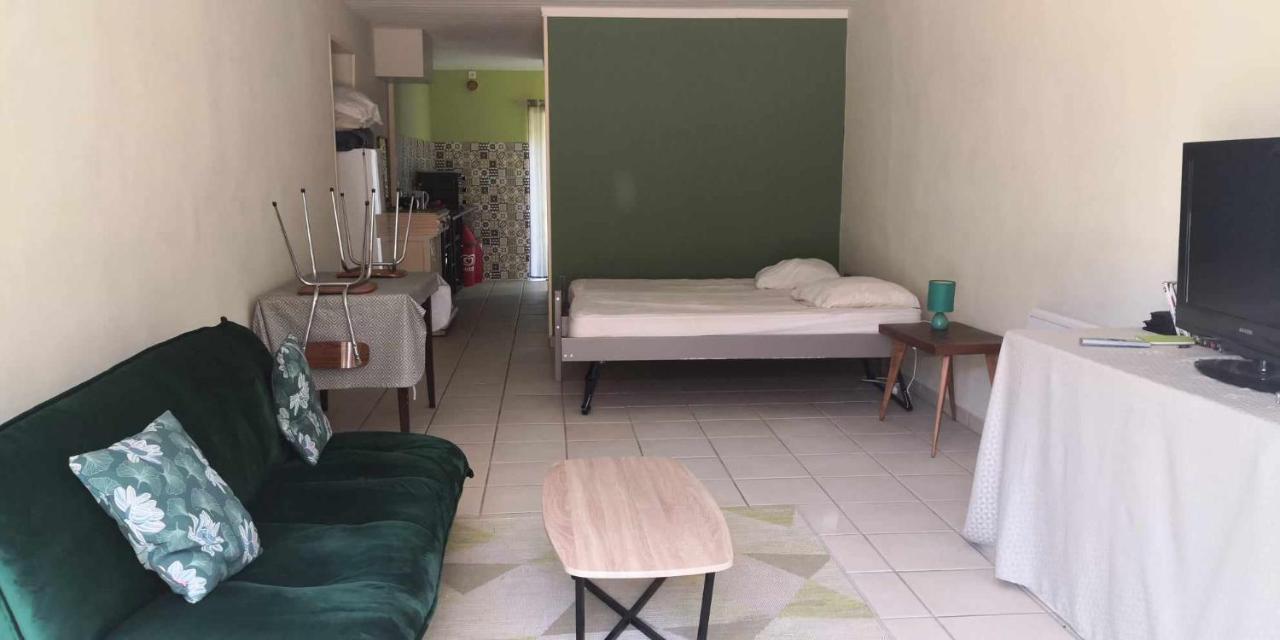 Petit Gite Ou Chambre D'Hotes 2/4 Personnes Buffieres Exteriér fotografie