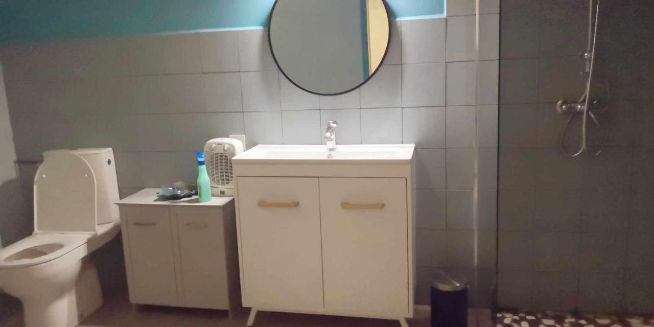 Petit Gite Ou Chambre D'Hotes 2/4 Personnes Buffieres Exteriér fotografie